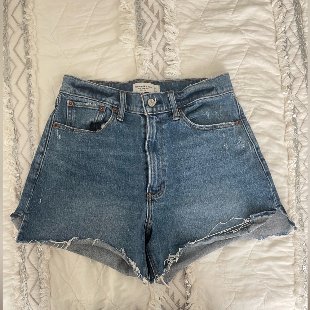 Abercrombie & Fitch Mom Shorts